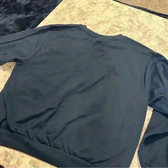 Vintage Women’s Disney Mickey and Friends Character Blue Sweatshirt Size XXL - Picture 4 of 4